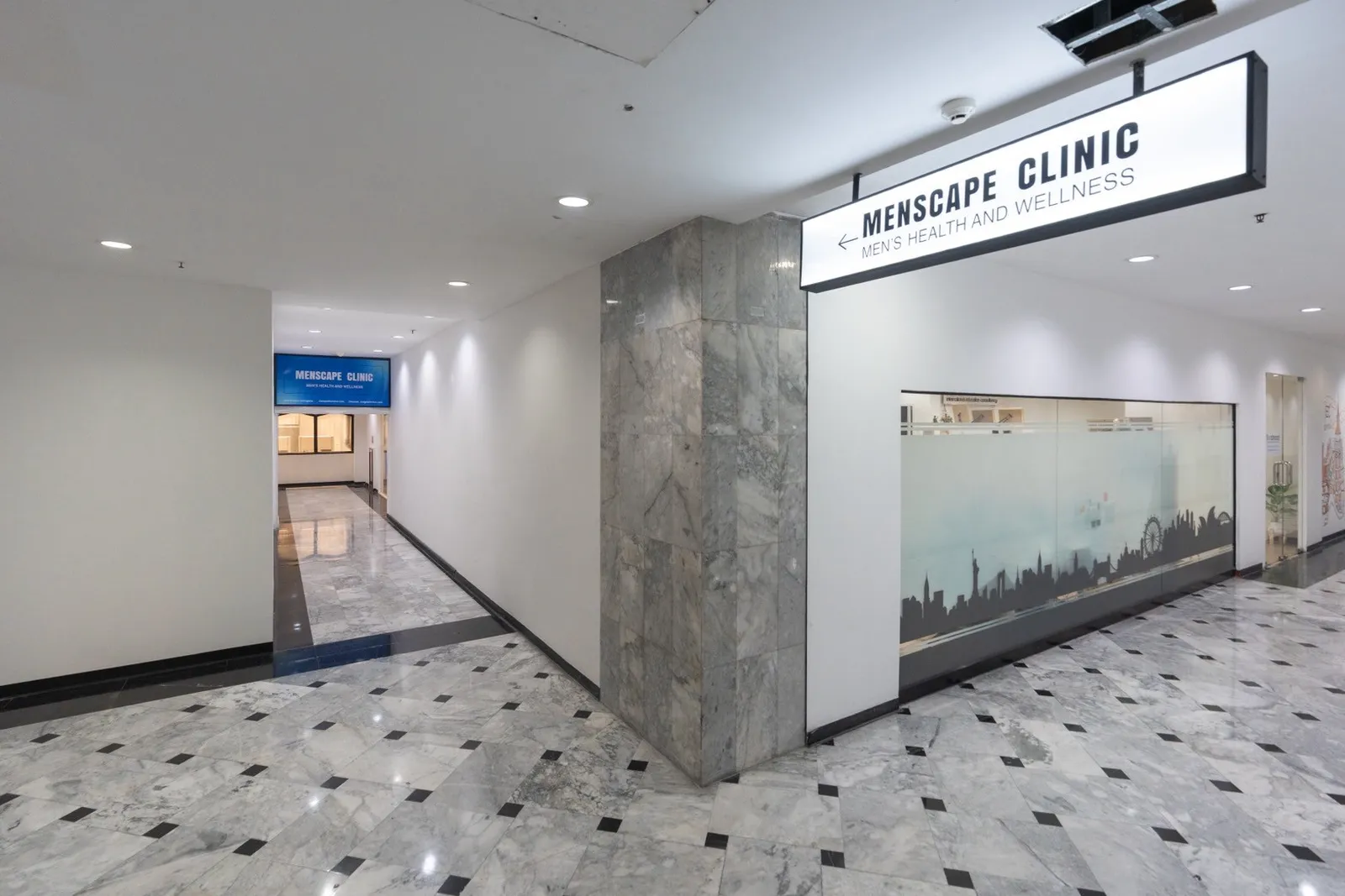 The entrance to MENSCAPE Clinic at Chidlom